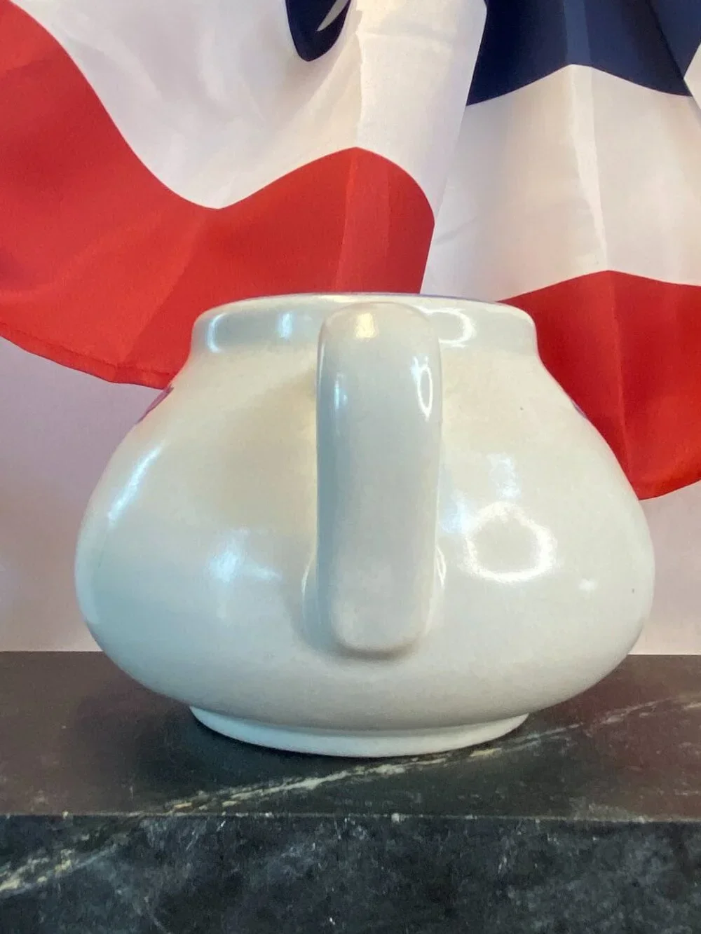 Pfaltzgraff Stoneware Round Gravy Pitcher/Boat Yorktowne Pattern (#414Y)